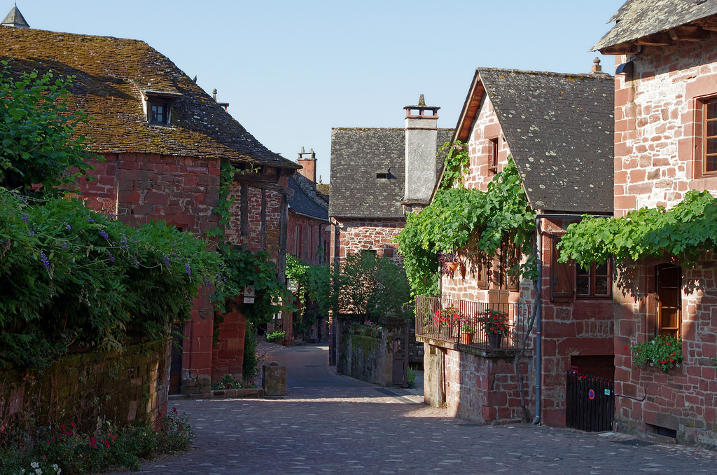 Habiter en Corrèze, découvrir Collonges la Rouge